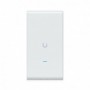 Ubiquiti U6-Mesh. 2.4 GHz, 5 GHz, Rată maximă transfer de date: 4800 Mbit/s. Algoritmi de securitate: WPA, WPA-Enterprise, WPA-P